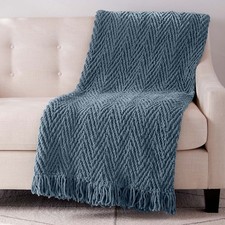 Bernat  Herringbone Weave Blanket Knit Kit