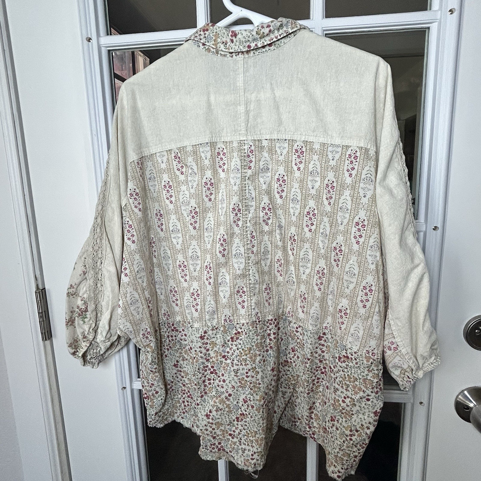 Easel Patchwork Floral Button Down Shirt Woman’s … - image 11