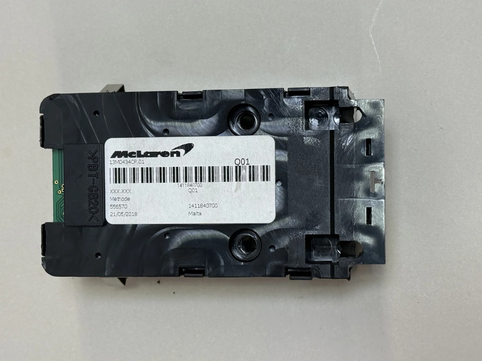 McLaren 570S 2016-2021 Right Window switch P/N 13M0434CP01