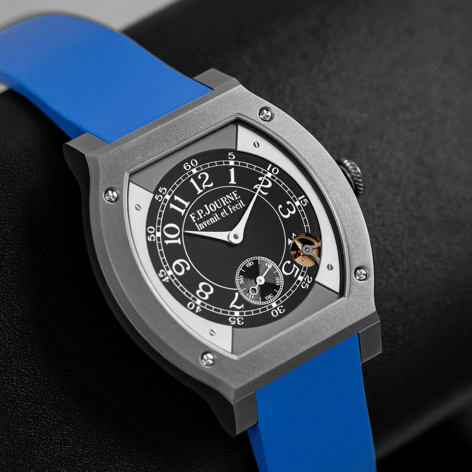 F.P.Journe Élégante 48 Ref. ELHT Titalyt Luminescent Black Centre Dial (2024) - Imagem 4 de 4