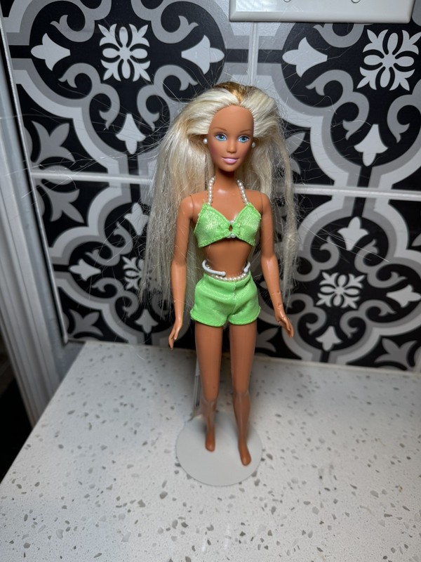 Barbie 1997 Pearl Beach Skipper Teen Blonde Hair #19223 Doll DAMAGE
