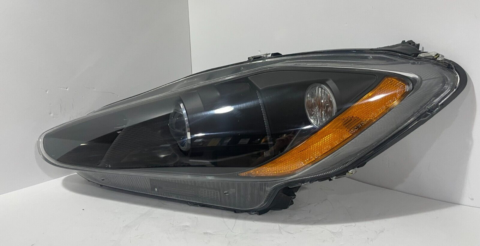 2008 - 2012 MASERATI GRANTURISMO GT M145 F1 LEFT XENON BARE HEADLIGHT 241467 OEM