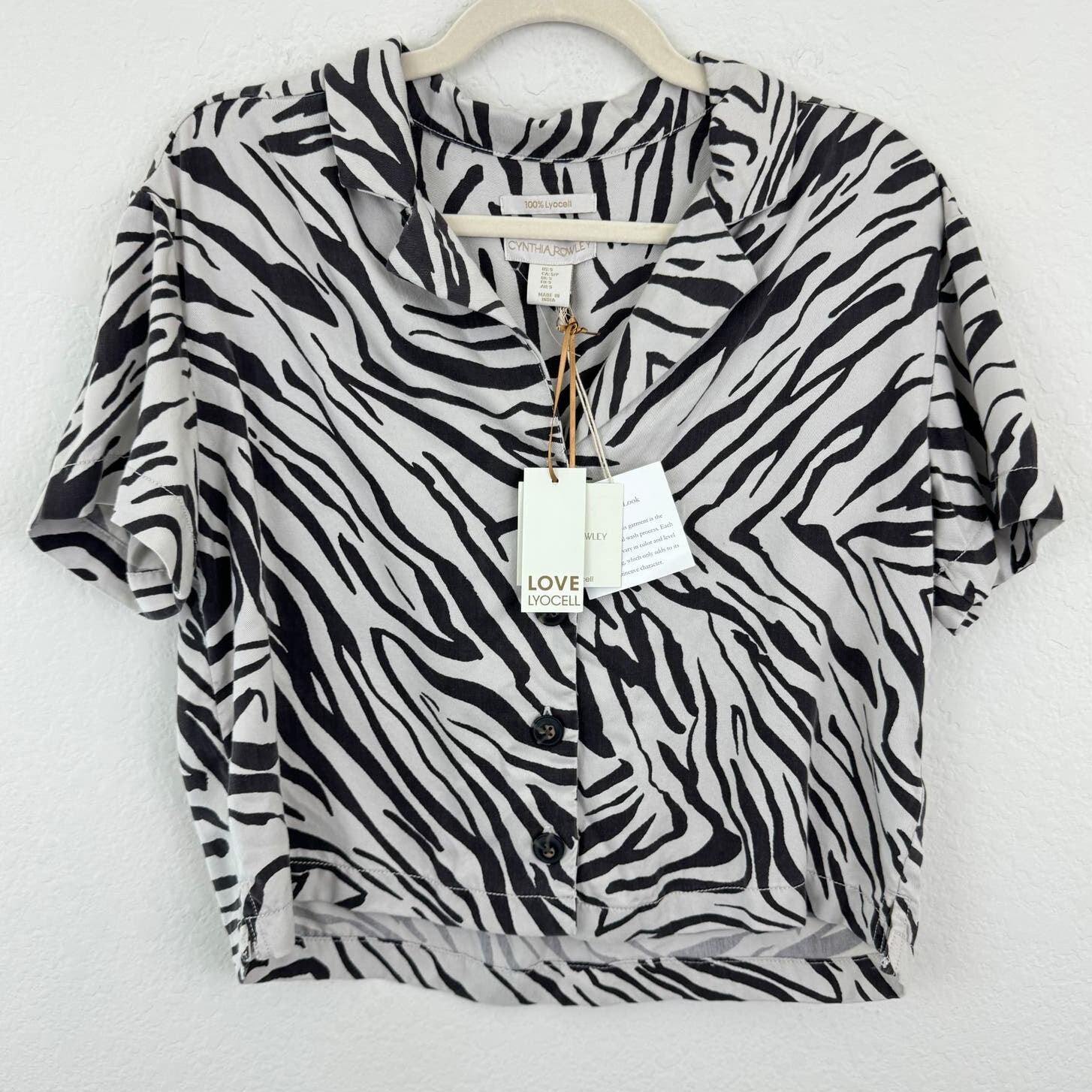 Cynthia Rowley Women 100% Lyocell Button Front Animal Print Shirt Top Brown Sz S