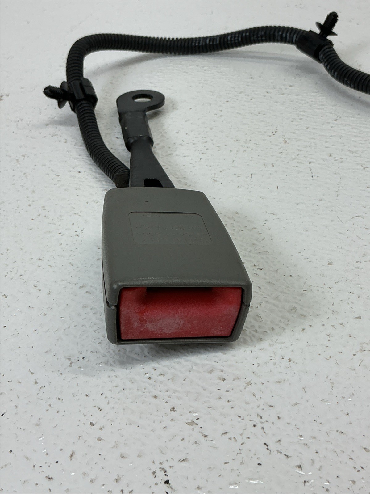 2006 - 2012 Bentley Continental Front Right Seat Belt Seatbelt Buckle OEM