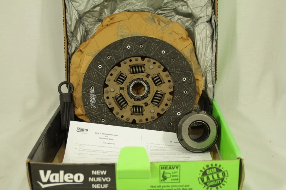 Valeo Clutch Kit 52462203 for 1996-2002 Chevy Camaro/Pontiac Firebird - Image 2 of 2