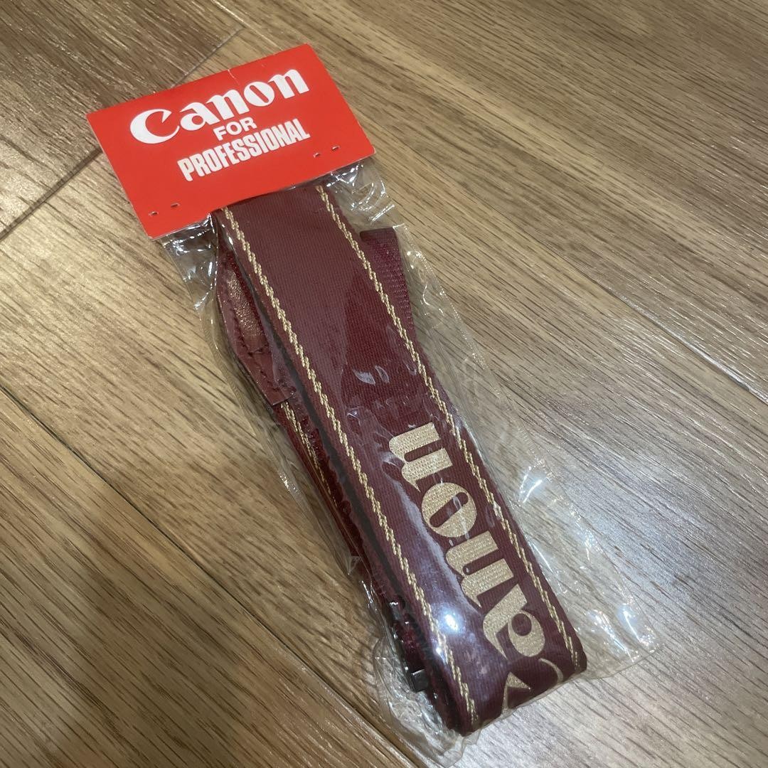 ✨Completely unused and unopened] Canon Pro Strap included