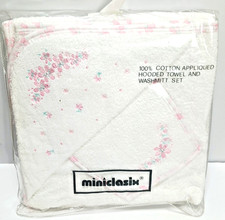 NEW Miniclasix Baby Girl Hooded Towel Wash Mitt Set - Pink Floral Accents