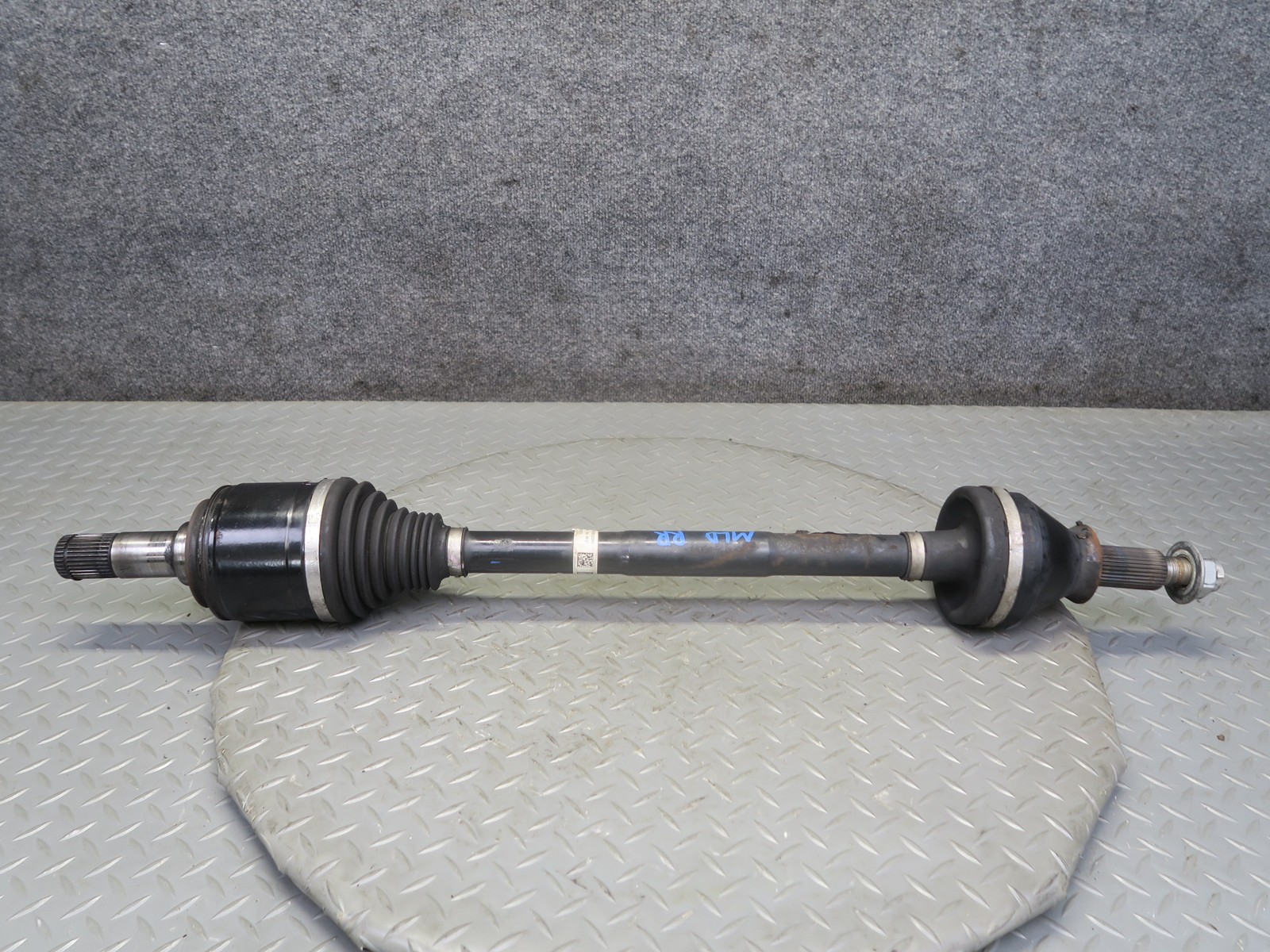 17-20 MASERATI LEVANTE M161 3.0L AWD REAR LEFT OR RIGHT AXLE SHAFT 6700320360