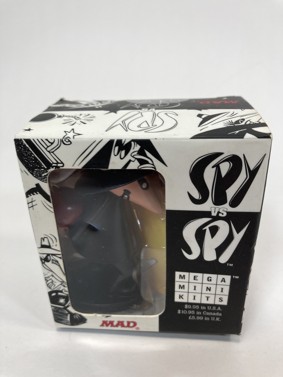 Spy vs. Spy by Mad Magazine Editors and Antonio Prohias (2010, Kit