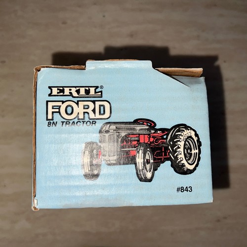 1/16 Ertl Farm Toy Ford 8N Tactor, DIE-CAST Metal 843 - Picture 9 of 10