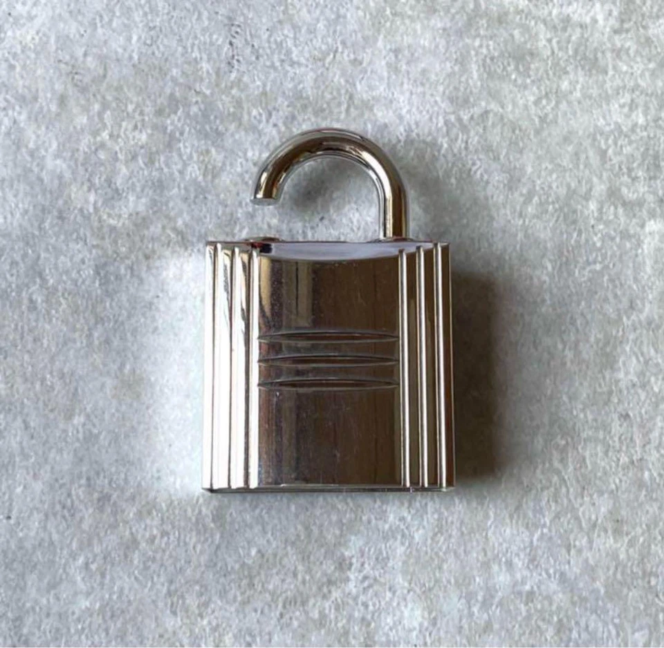 Auténtico Estuche Botella Perfume HERMES Vintage H Logotipos Cadena Bloqueo Plateado en Caja Foto 2 de 4