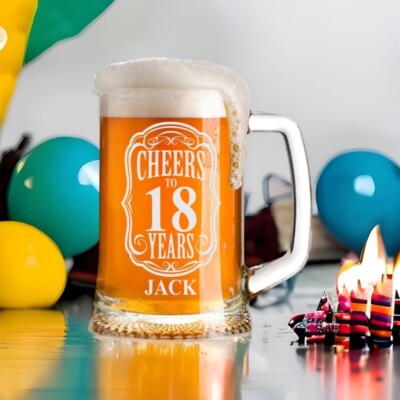 Prost auf 18 Jahre Geburtstag Geschenk personalisiert Gravur Glas Bierkrug TNK-14