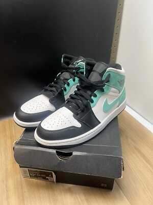 正規品の通販 NIKE AIR JORDAN 1 MID 