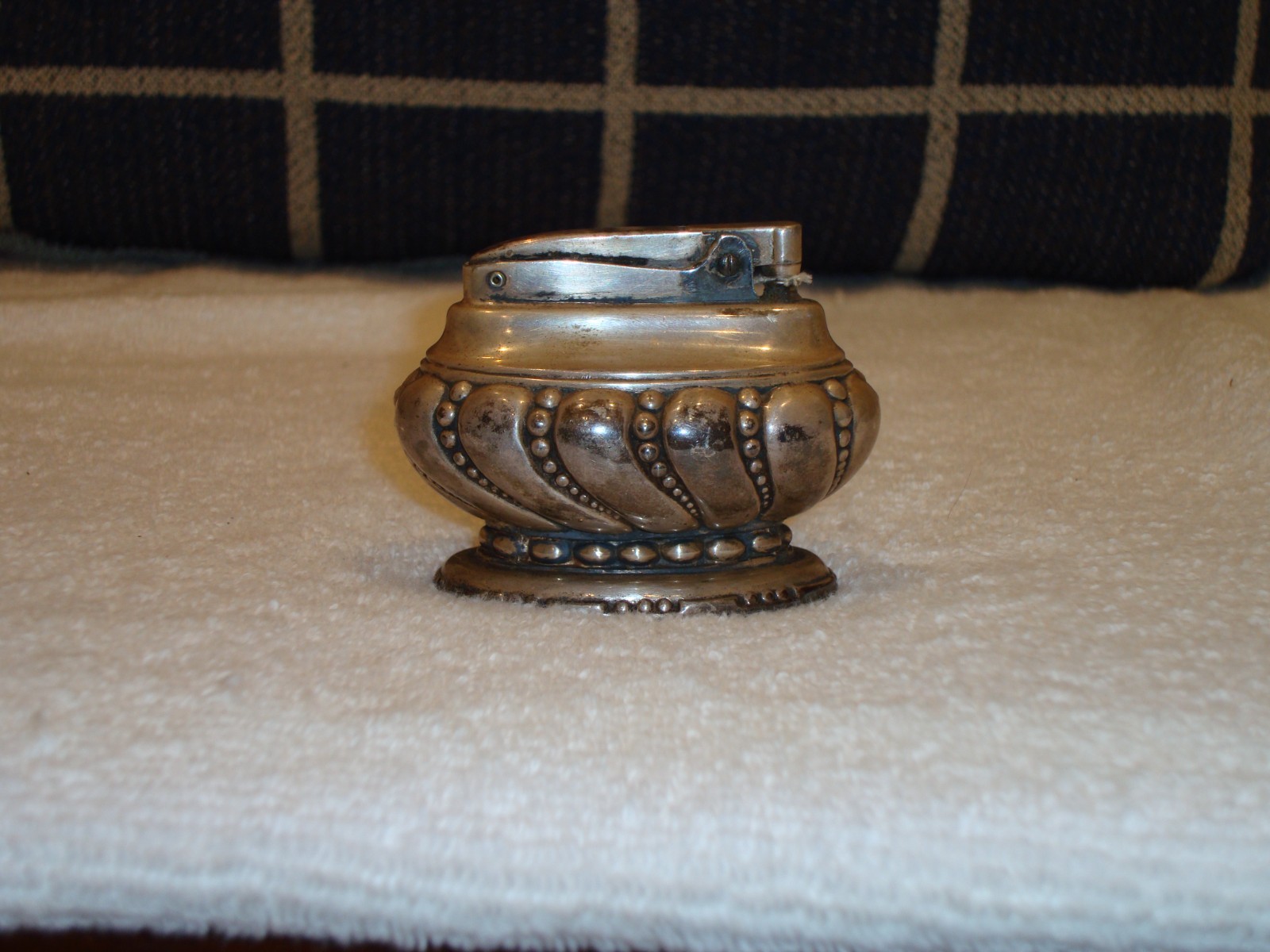 Vintage Ronson Crown Silver Plated Table Top Cigarette Lighter