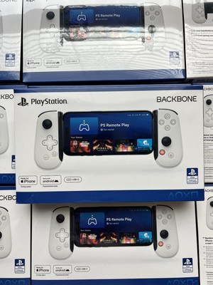 New Backbone One 2nd Gen Mobile Gaming Controller   USB-C   White   Sealed