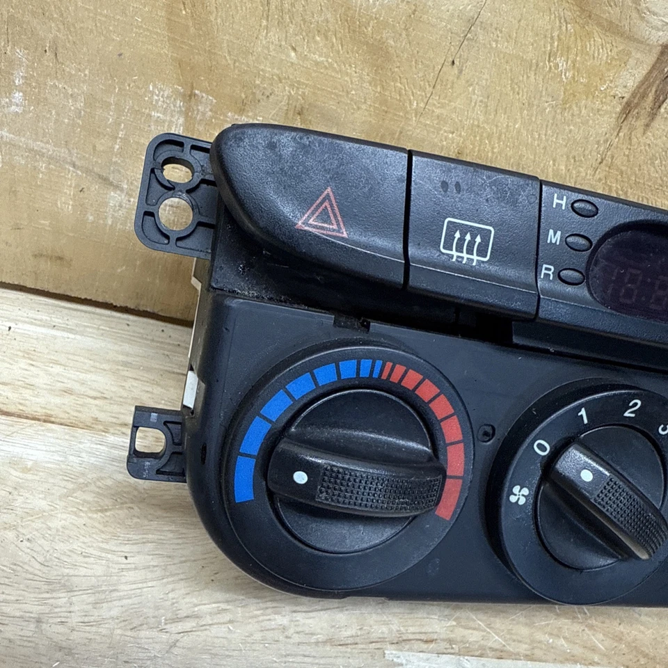 2001 2002 Kia Sportage 2.0L 4x4 AC Heater Temperature Climate Control Unit Foto 2 de 4