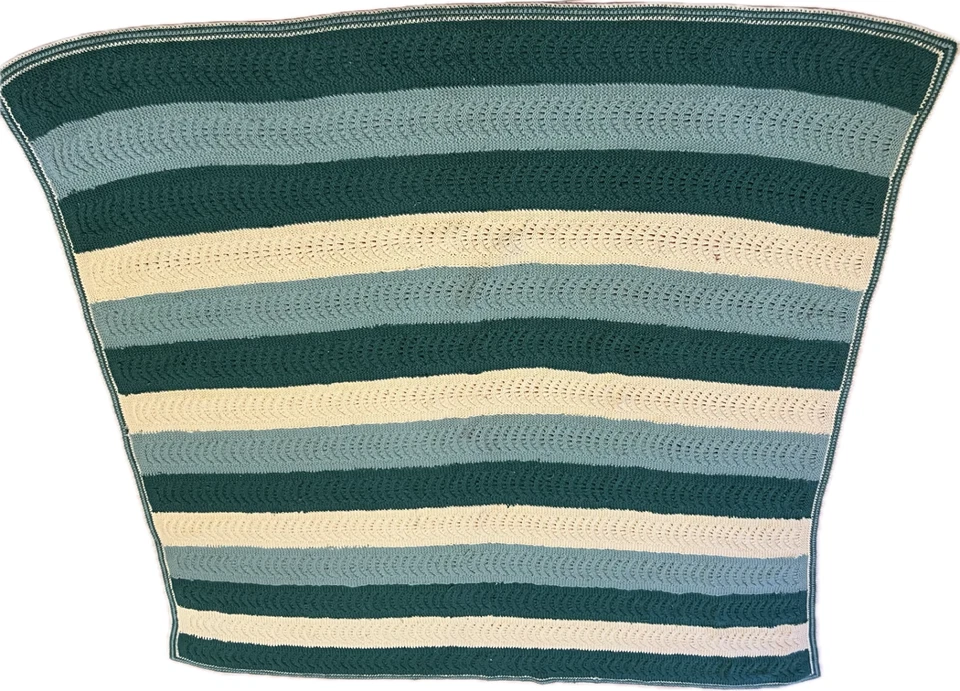 Manta de abuela vintage hecha a mano verde y amarillo de ganchillo afgana 64 pulgadas x 60 pulgadas Foto 3 de 3