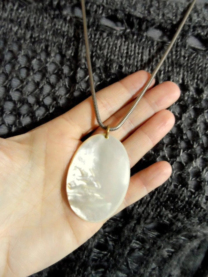 Collar Colgante MADRE PERLA ABULÓN 24" Eslabón Serpiente Marfil 2" Concha De Colección Foto 3 de 4