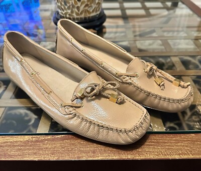 Michael Kors Beige/Light Tan Driving Shoe Moccasin Flat Heel SZ