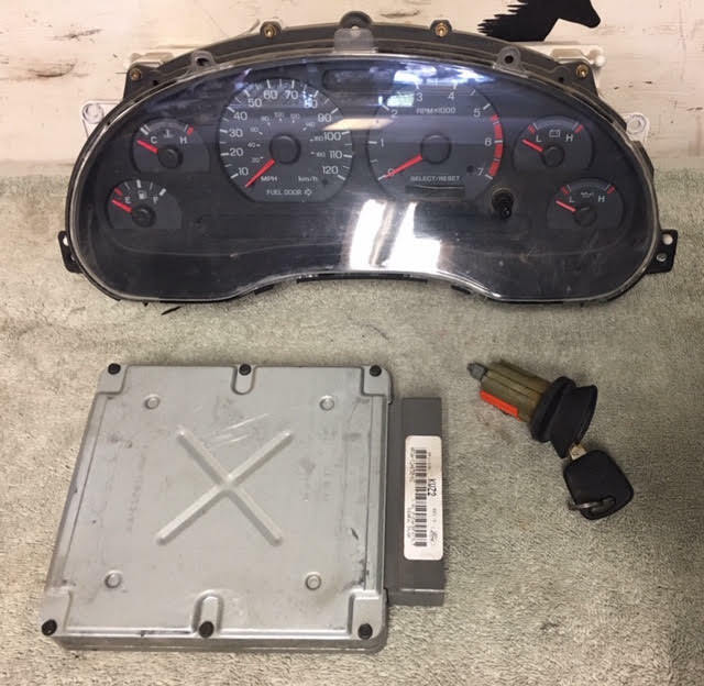 99-04 Ford Mustang V6 120mph Instrument Gauge Cluster Key Computer Set