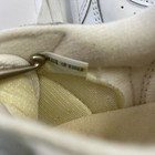 Foto 11 di 12