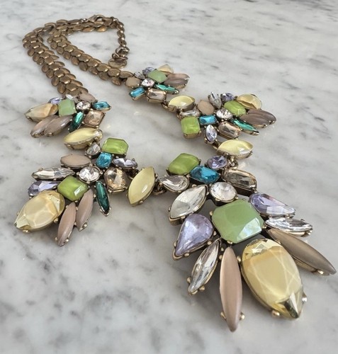 Stella & Dot Gold Tone Trellis Rhinestone Crystals Fashion Statement Necklace - Picture 10 of 14