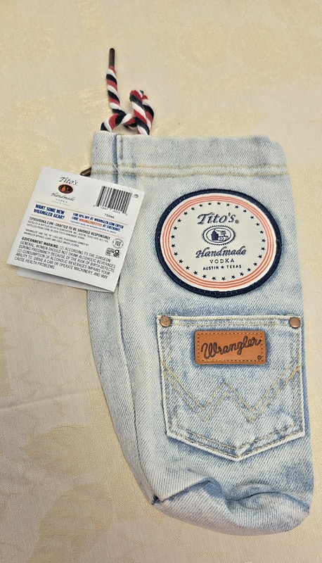 Wrangler Blue Denim Drawstring Bottle Bag Carrier – Tito's Handmade Vodka Theme