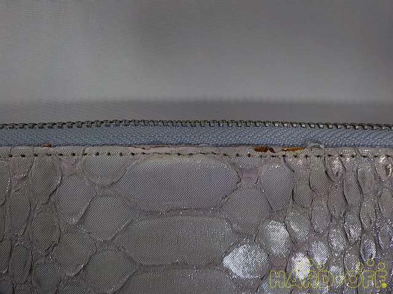 Round zip long wallet Model Lavender Python SILVA… - image 4