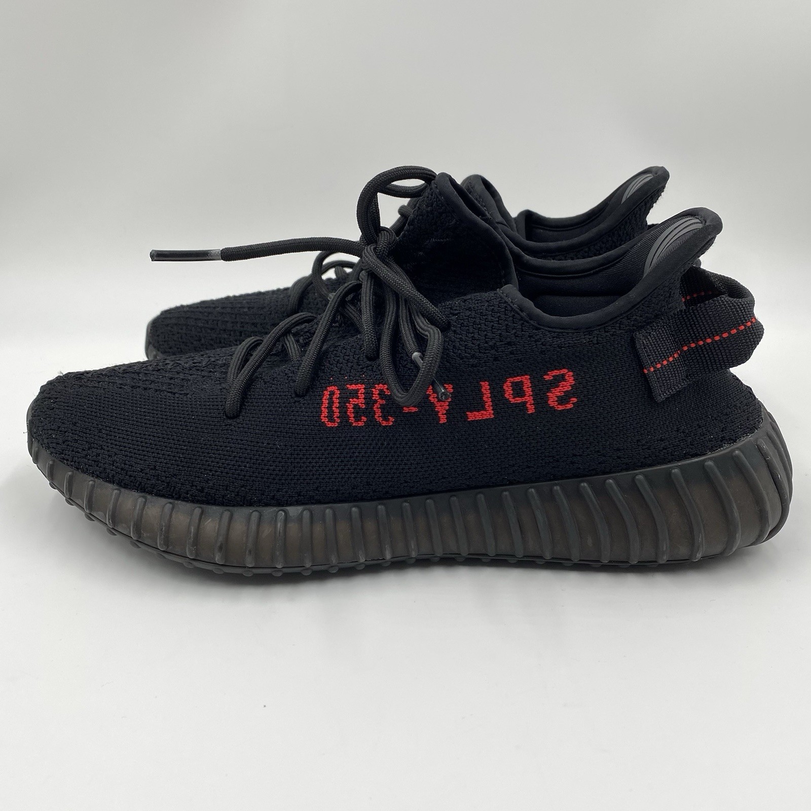 Adidas Yeezy Boost 350 V2 Bred Mens 9.5 US Core Black Red Sneakers CP9652 thumbnail 3