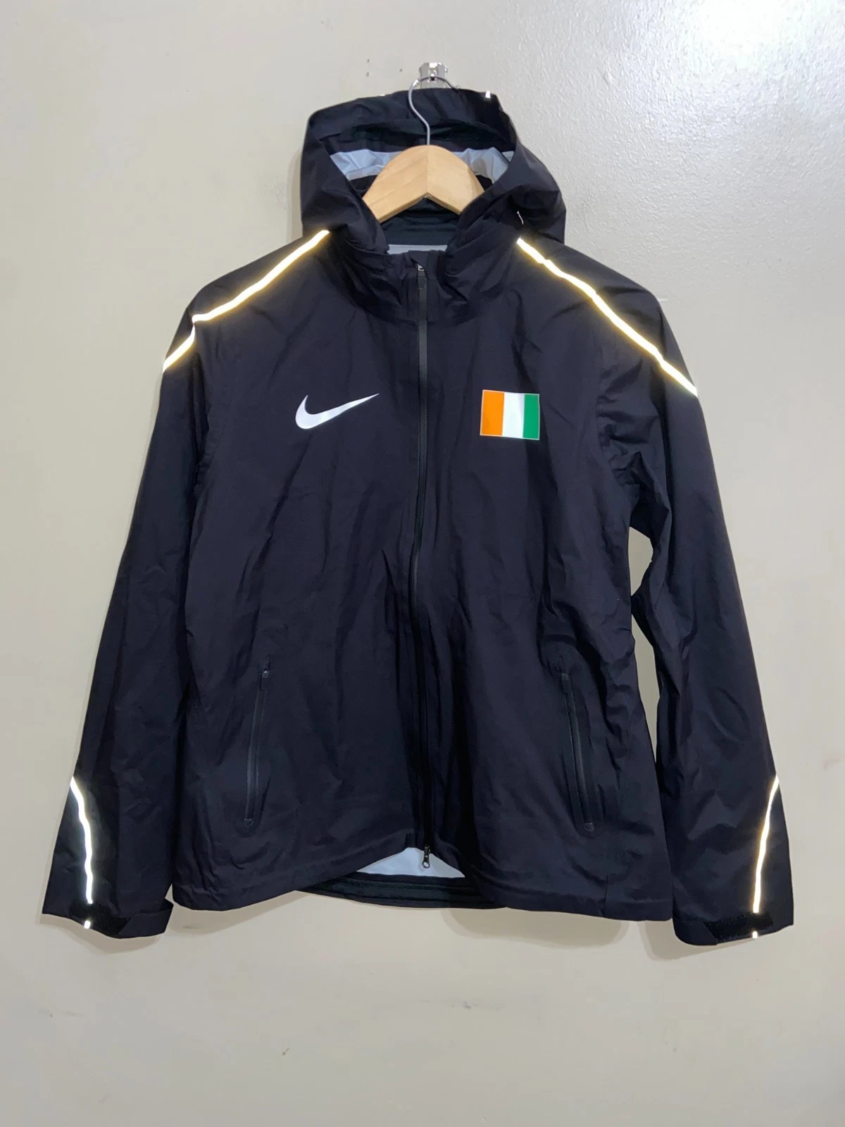 Nike Pro Elite Cote Divoire Team Issue Running Storm Rain Jacket Men's L NEW