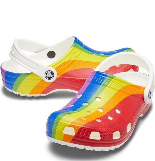 tie dye bistro crocs
