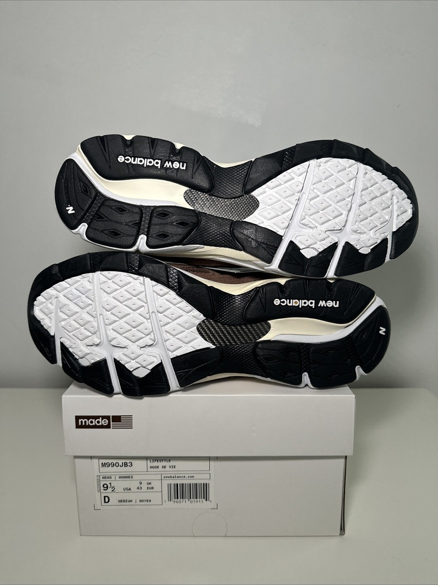 Size 9.5 - New Balance JJJJound x 990v3 Made in USA Montréal Size 9.5 - New Balance JJJJound x 990v3 Made in USA Montréal