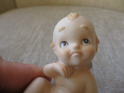 Vintage Lefton Kewpie Porcelain Bisque Baby Figurine 3"Tall - Picture 6 of 11