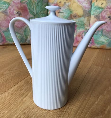 Arzberg Secunda Athena 2075 Kaffeekanne weiß Löffelhardt 1,2l, 23,5cm, Rillen