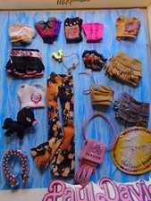 BRATZ FASHION 2006 WANTED! WILD WEST, COWGIRL...