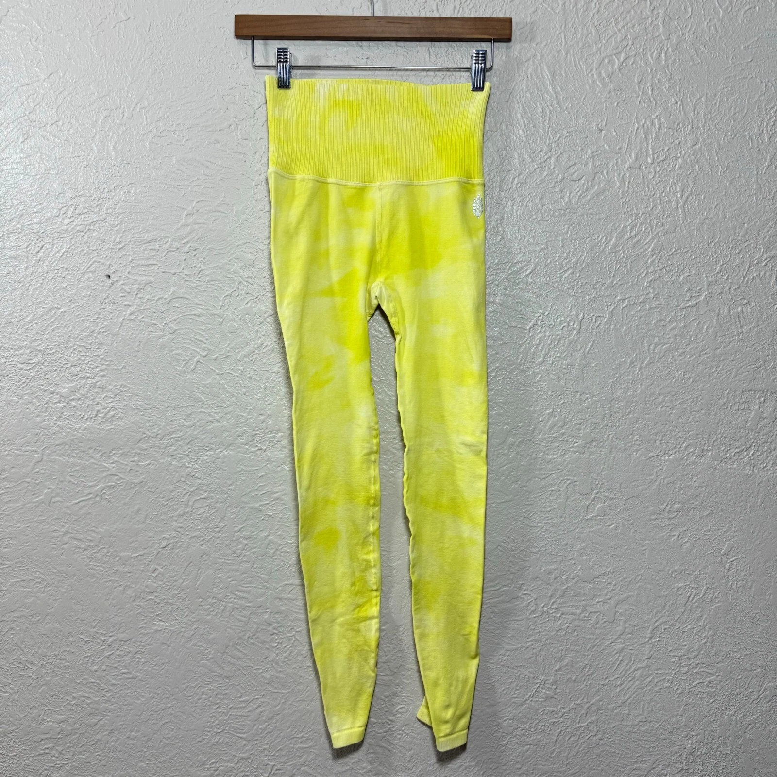 free-people-movement 7/8 good karma tight hippie yoga tie-dye leggings