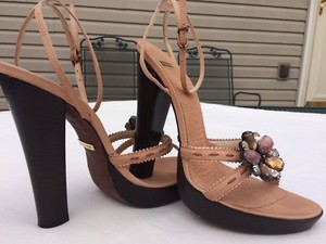 italian shoe size 39 in us