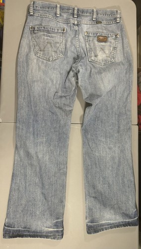 Vintage Wrangler Boot Cut Denim Blue Jeans Men’s size 32x30 Workwear - Picture 14 of 24