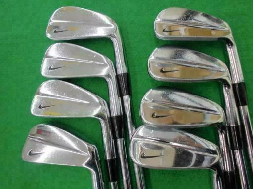 Nike forged top