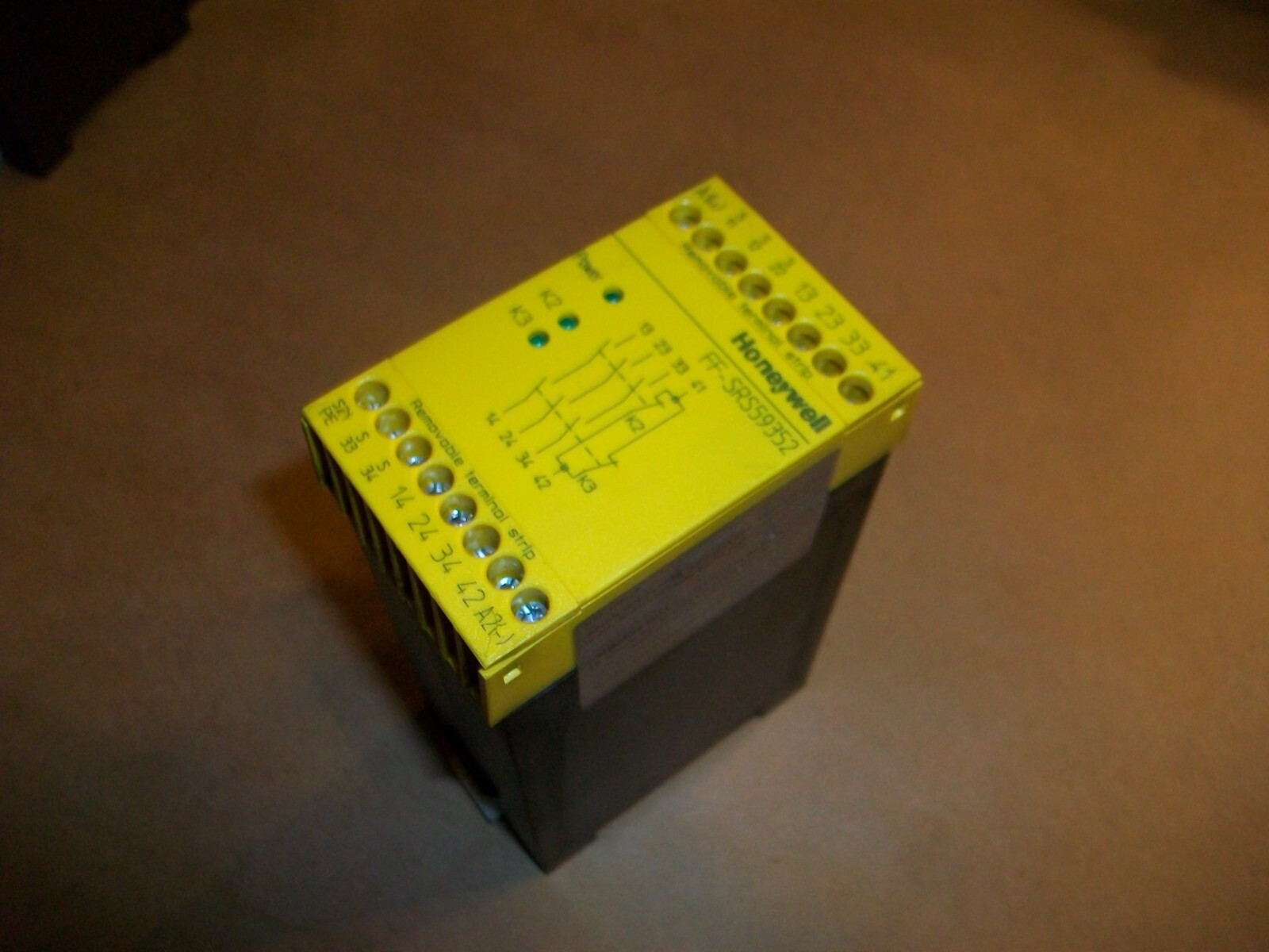 Honeywell FF-SRS59352 Two Channel Emergency Stop Module