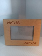 Wooden 4x6 Mom Picture Frame