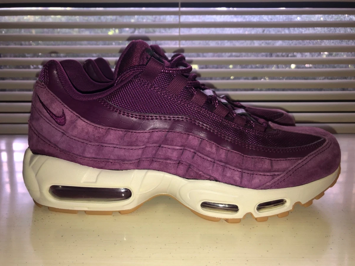 Nike Air Max 95 SE Bordeaux Gum for Sale | Authenticity Nike Air Max 95 SE Bordeaux Gum for Sale | Authenticity