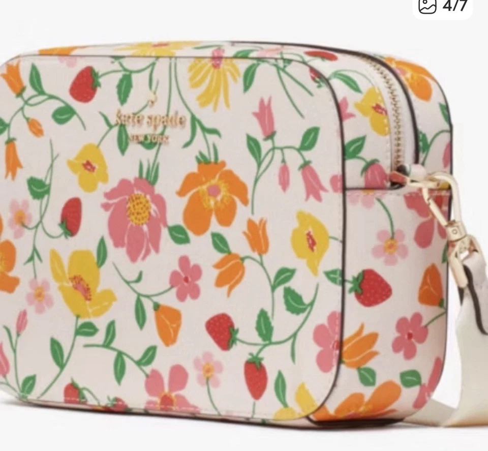 kate spade Madison Strawberry Garden Camera Bag NWOT condition - Image 4 of 4