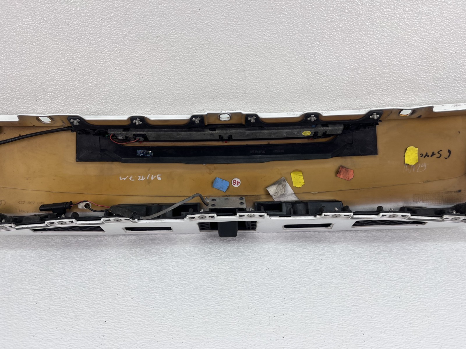 2011 2012 2013 2014 2015 AUDI R8 SPYDER REAR UPPER PANEL COVER W/CAMERA OEM