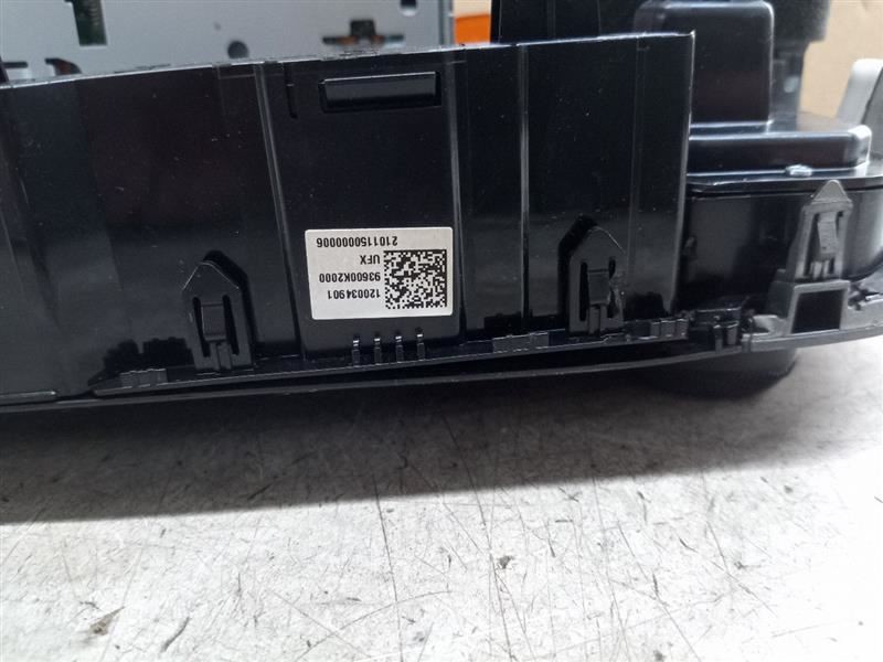 Audio Equipment Radio Display And Receiver US Market Fits 20-22 VENUE 200211