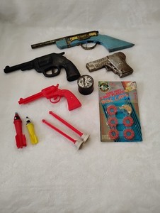 Vtg Toys/Kilgore Border Patrol/Tin&Wood Japan/Colt's Caps Tin