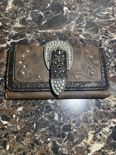 Mountain West Folding Wallet Distressed
