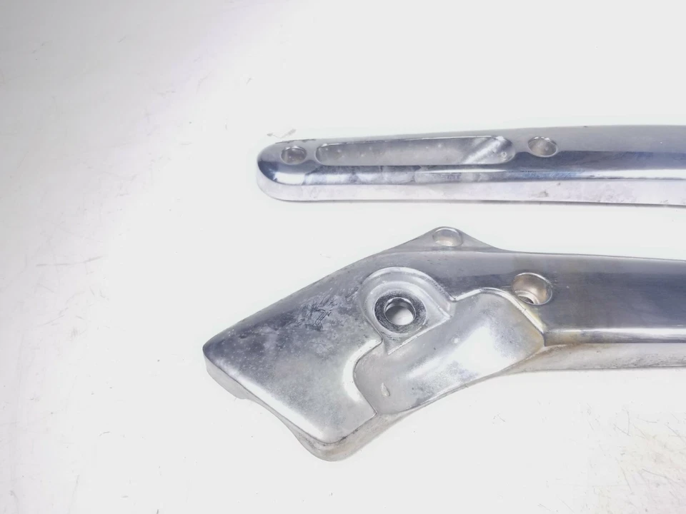 Par de puntales guardabarros trasero izquierdo y derecho Honda VTX1800 N 08 77340-MCV-N10 Foto 2 de 4