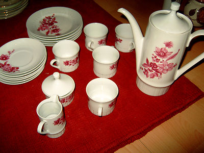 19tlg. Kaffeeservice  von Kahla rosa- weiß 