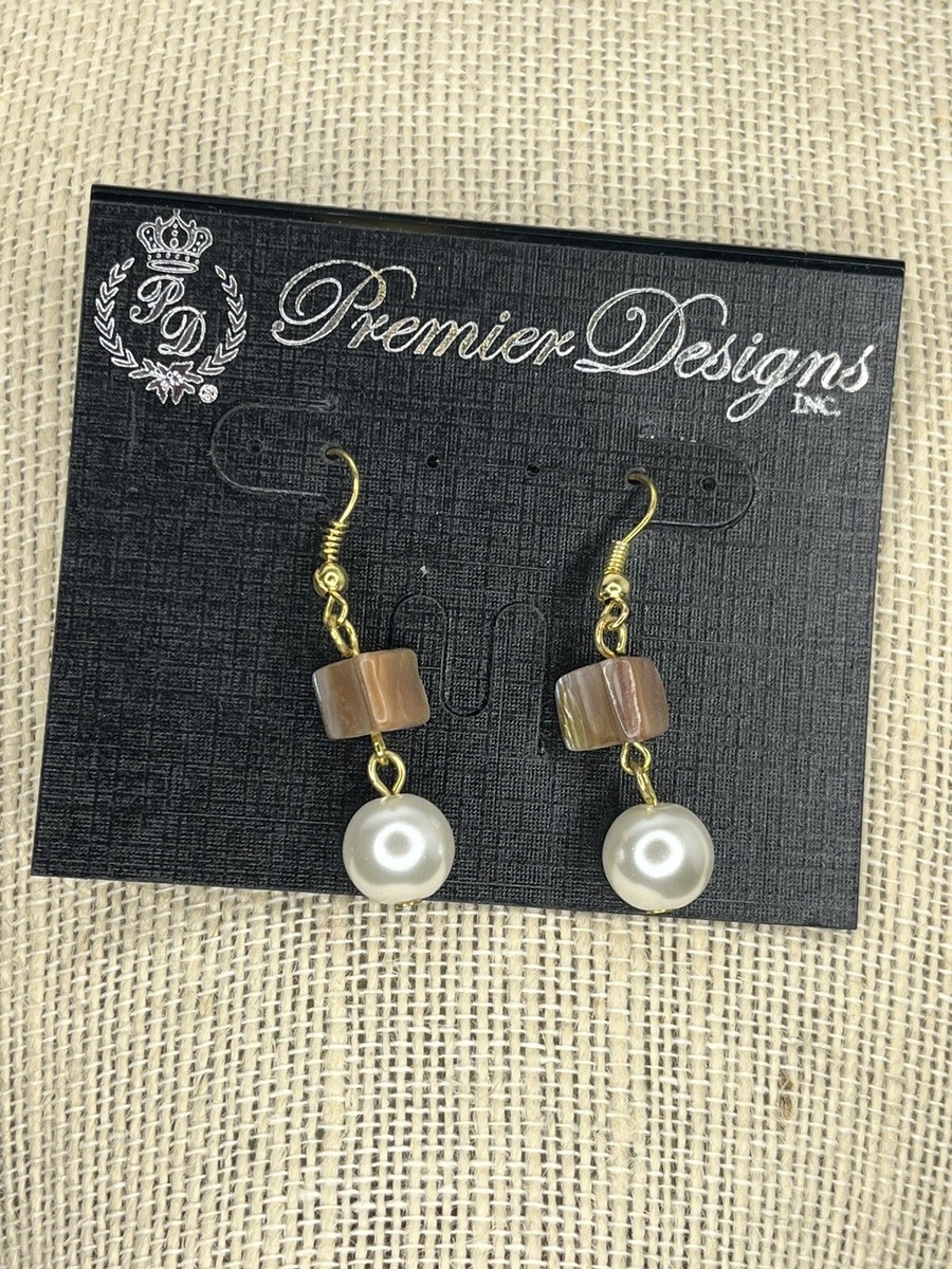 NWT Premier Designs “Daydream” Shell Faux Pearl Dangle Earrings